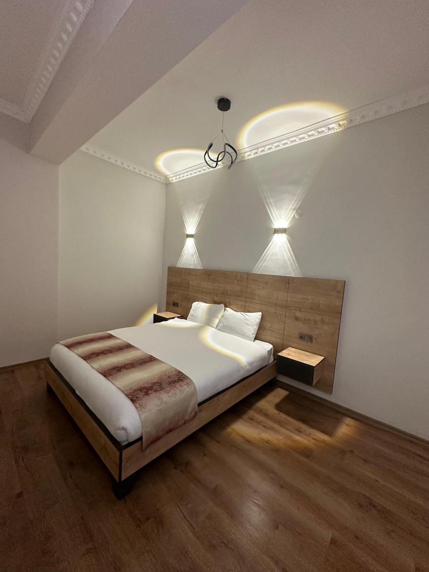 Orient Hotel Ван Экстерьер фото