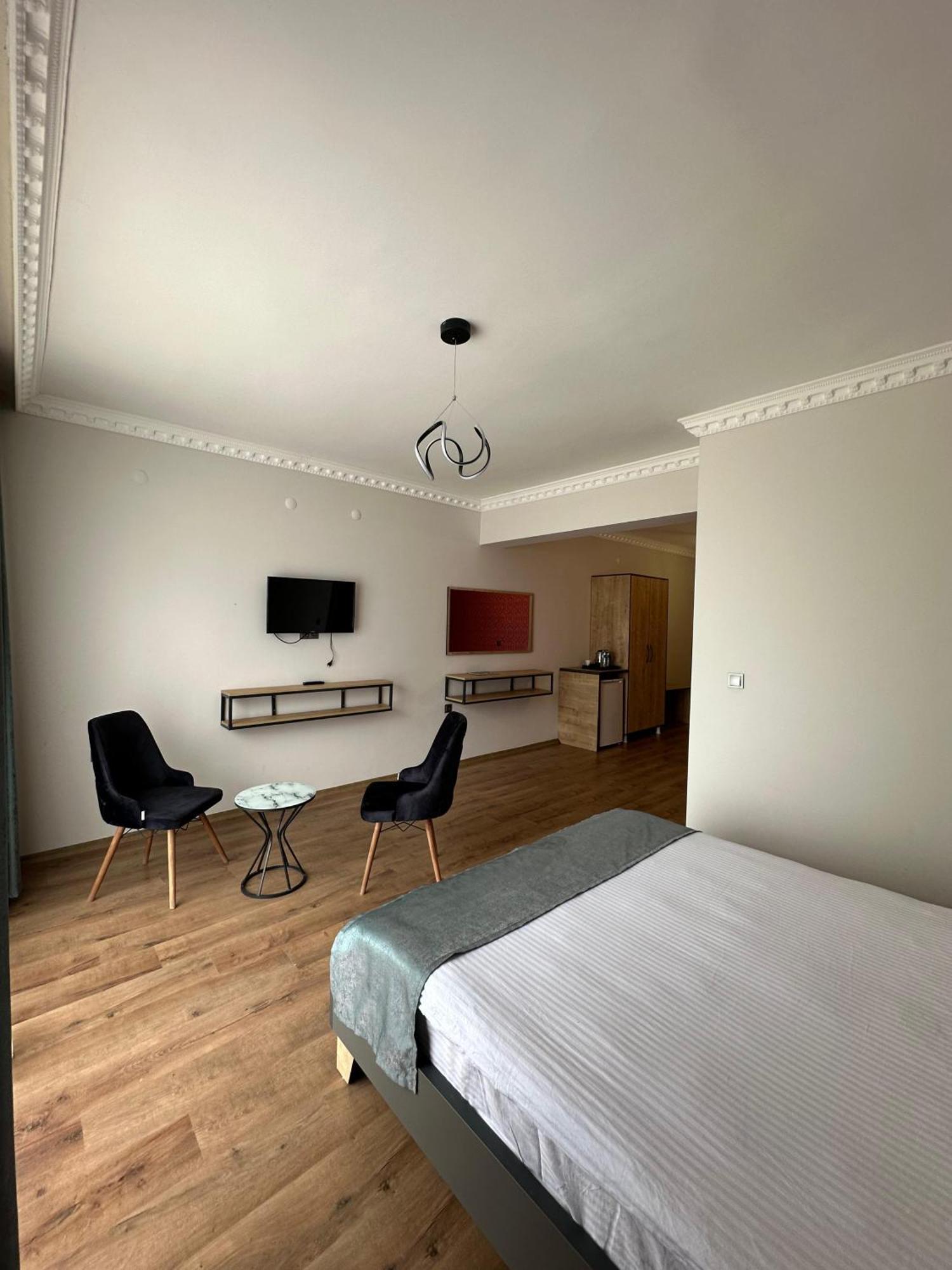 Orient Hotel Ван Экстерьер фото